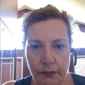 Meet your Posher, Lorraine